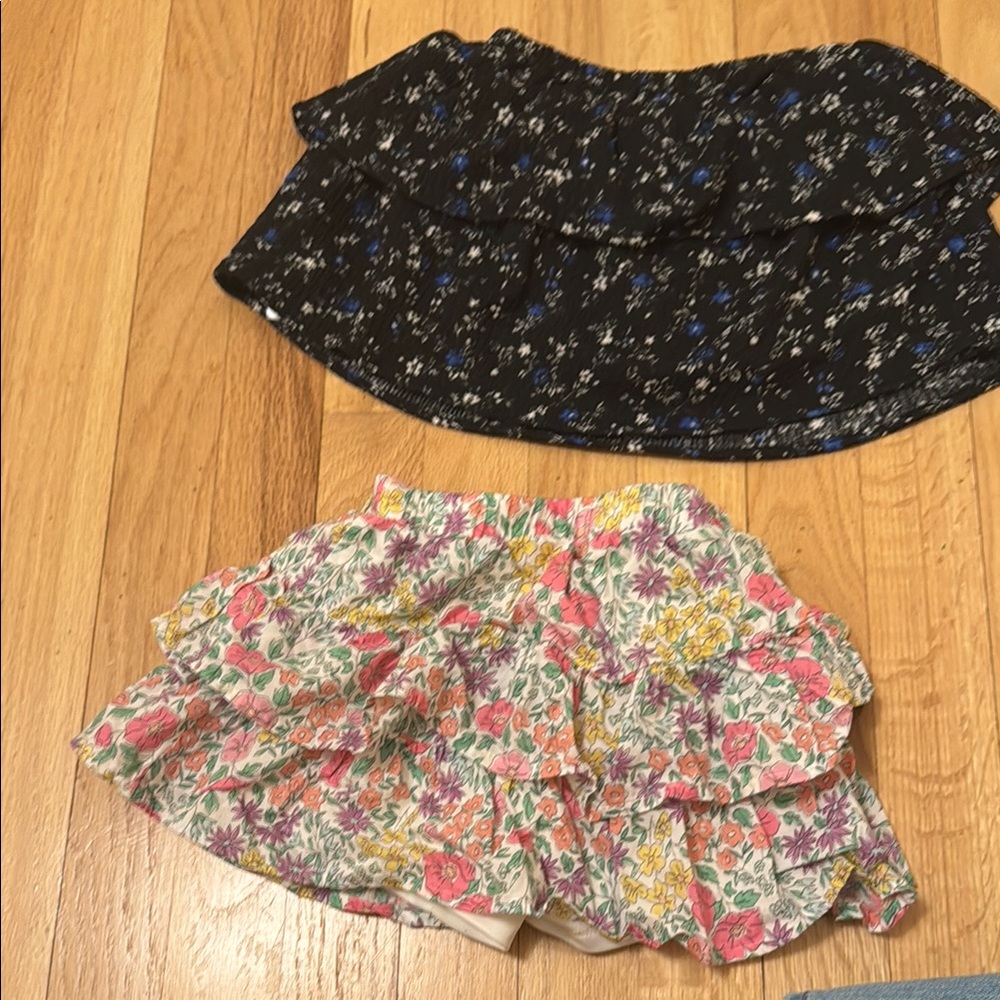Floral Ruffle Skort Set - Picture 2 of 6